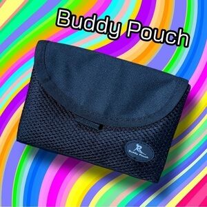Running Buddy Magnetic Buddy Pouch
Black / Black EUC